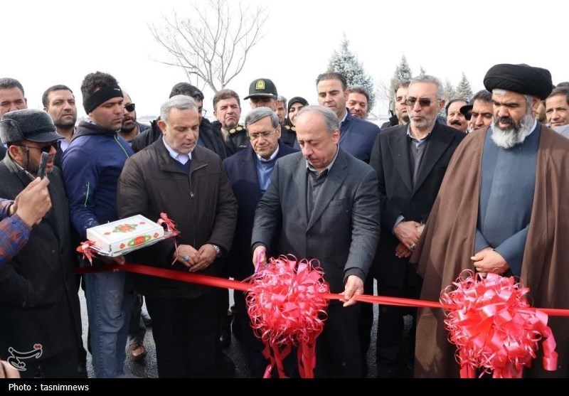 پل وحدت صالحیه پس از 10 سال انتظار افتتاح شد