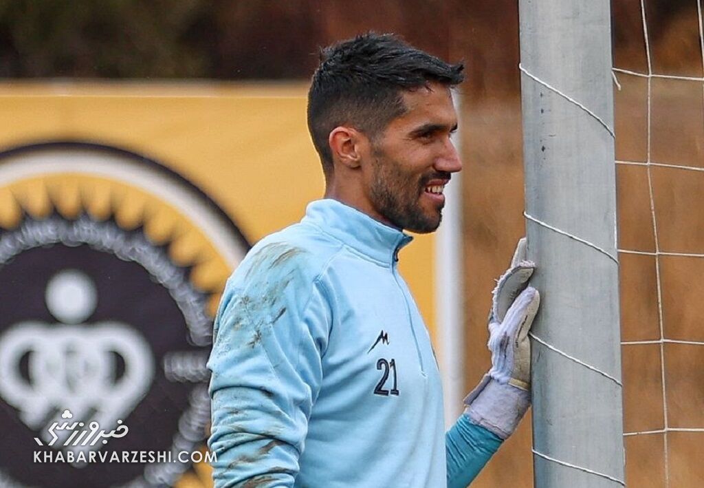 درخشش حسینی در سپاهان؛ واکنش به انتقادات از استقلال / سیدحسین حسینی , سپاهان , استقلال , دروازهبان , لیگ برتر