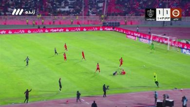 اخراج محمد نادری از زمین بازی در دقیقه 104 / محمد نادری , اخراج , کارت زرد , فوتبال , مسابقه