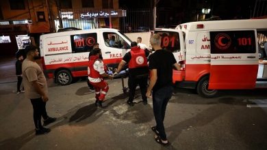 شهادت یک فلسطینی در الخلیل به ضرب گلوله نظامیان صهیونیست / فلسطین، الخلیل، شهادت، صهیونیست، هلال احمر , , , ,