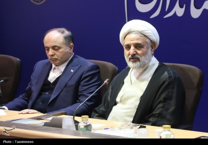 آینده کشاورزی قم با گلخانه و حمایت از تولیدکننده بومی رقم میخورد / اخبار قم - اخبار استانها