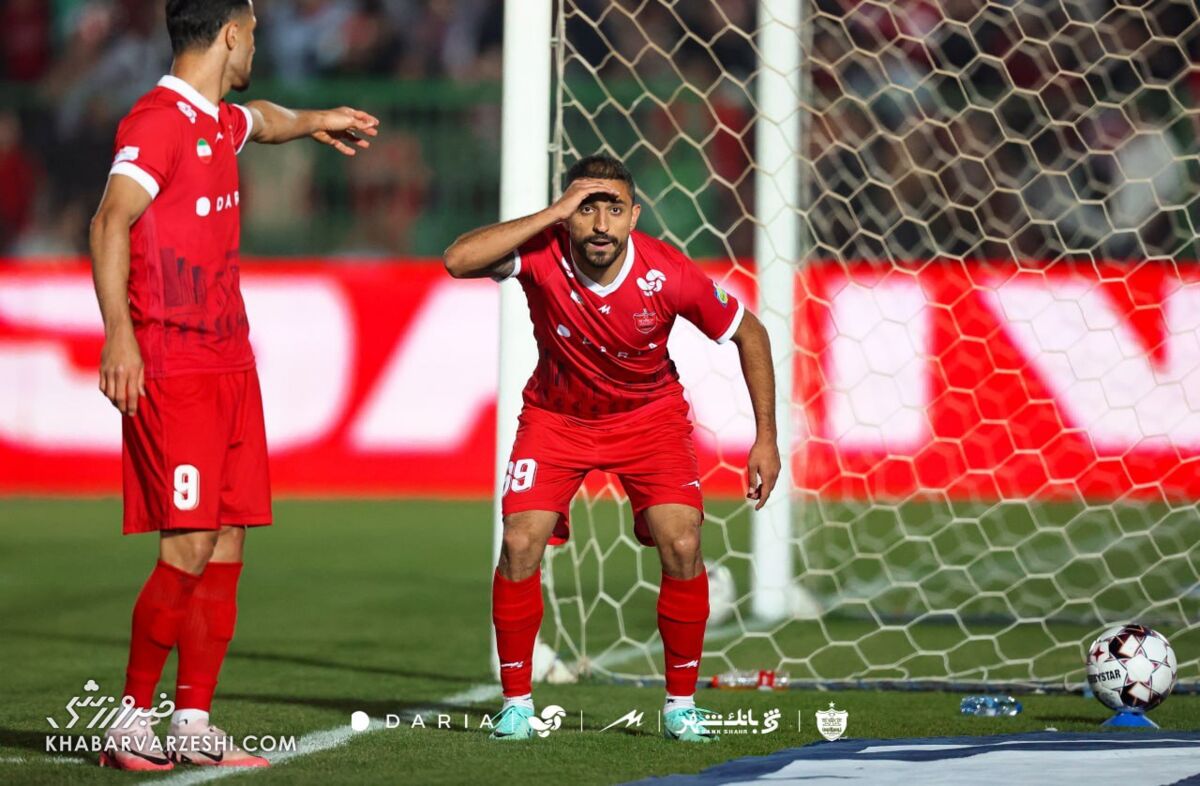 پرسپولیس با پوستر کاظمیان و ابرقویی به شجاع خلیلزاده کنایه زد / پرسپولیس , مس رفسنجان , محمد امین کاظمیان , شجاع خلیلزاده , لیگ برتر