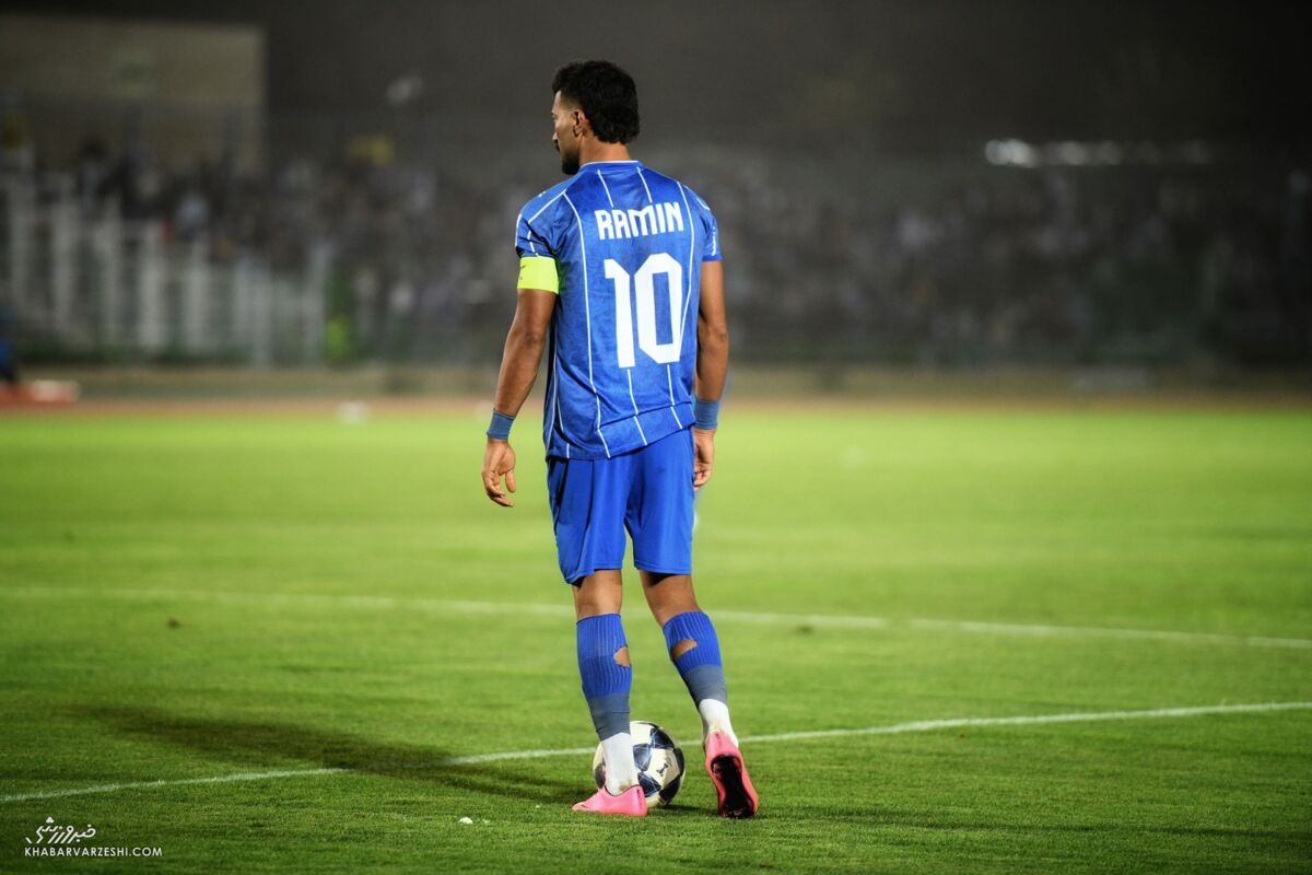 رامین رضاییان از لیست سفر استقلال به اصفهان حذف شد / رامین رضاییان , استقلال , سپاهان , لیگ برتر , ساپینتو