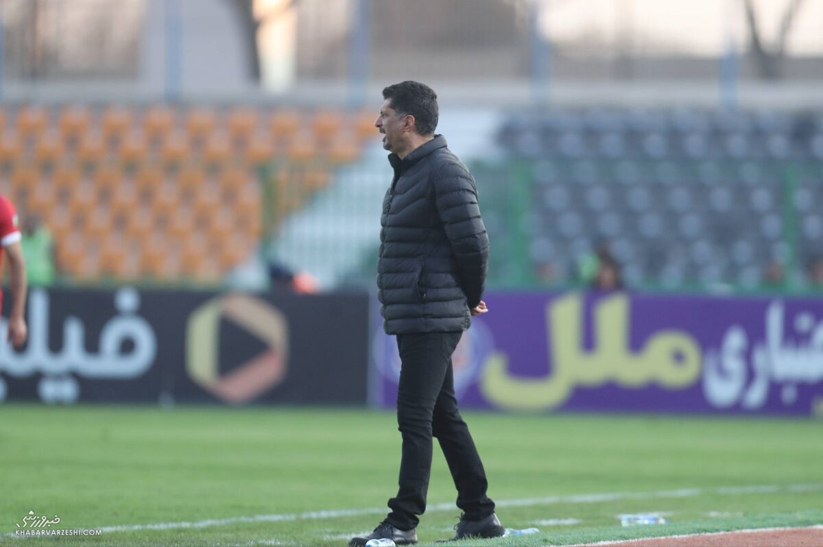 انتقاد تند حسینی از زمین شهر قدس: در سال ۲۰۲۵ شرمآور است؛ زمین اراک سنسیرو! / آلومینیوم اراک , مجتبی حسینی , پرسپولیس , لیگ برتر , زمین چمن