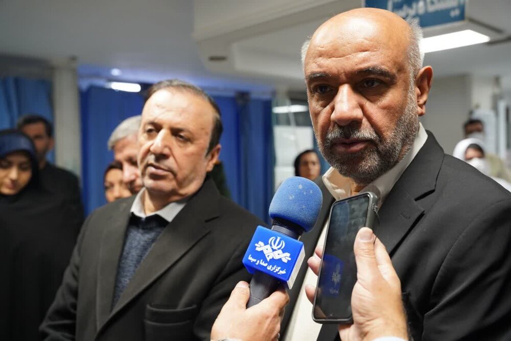 تاکید وزیر کار بر توسعه زیرساختهای درمانی و حمایت از تولید در قزوین / وزیر کار , قزوین , توسعه درمانی , حمایت تولید , اشتغال زایی