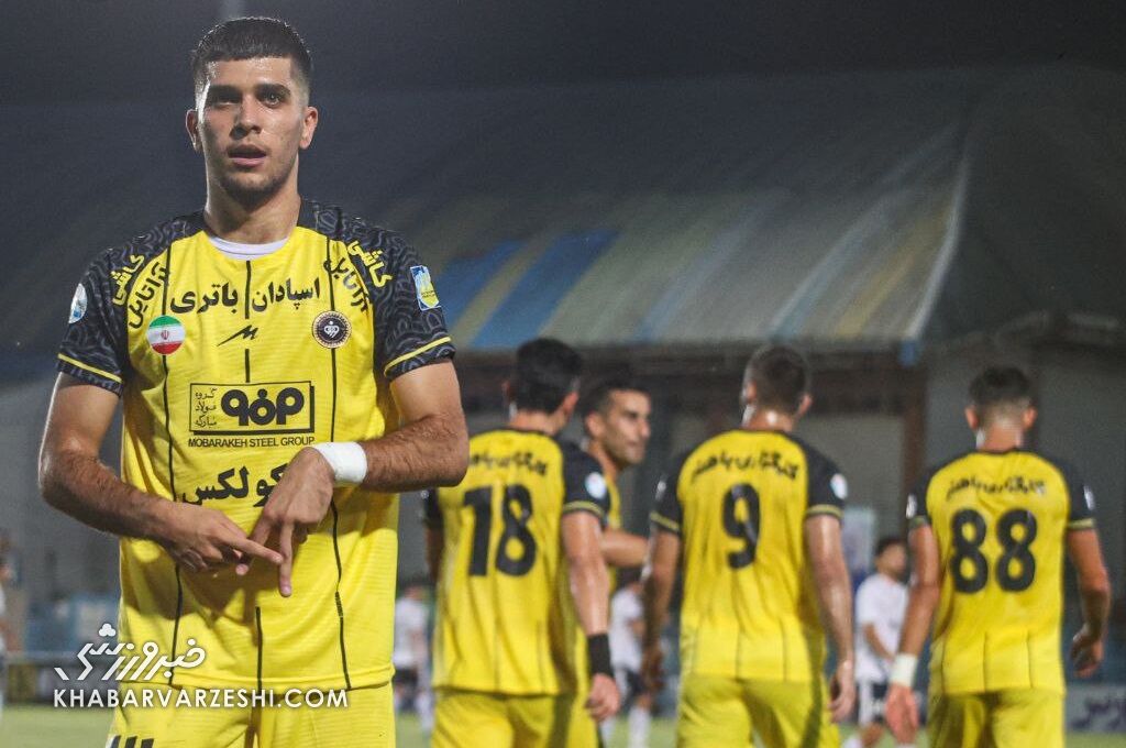 پرسپولیس از جذب آریا یوسفی انصراف داد / پرسپولیس , آریا یوسفی , سپاهان , نقلوانتقالات , لیگ برتر