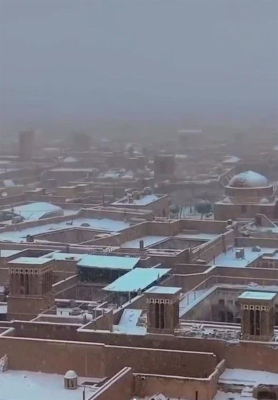 بارش برف پاییزی، شهر جهانی یزد را سپیدپوش کرد / اخبار یزد - اخبار استانها