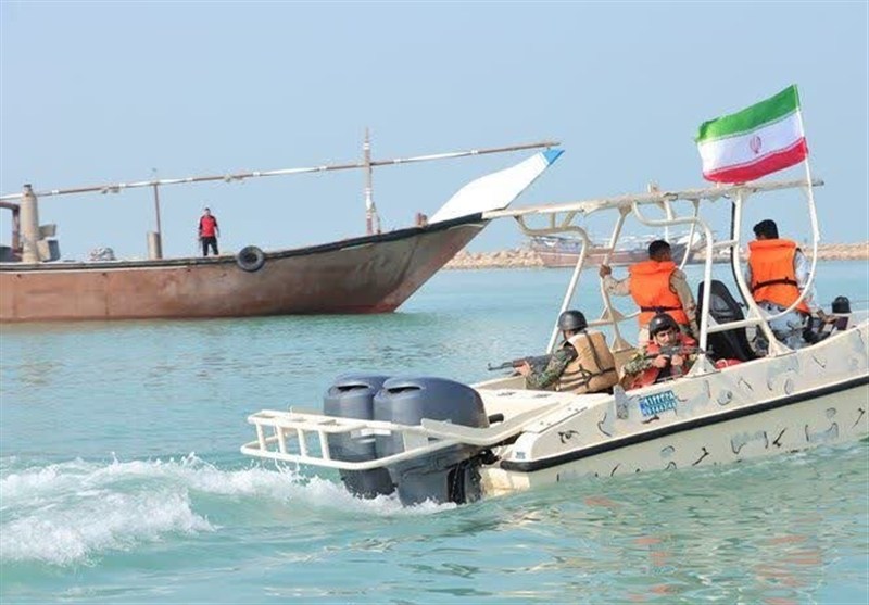 تردد شناورها در پی صدور هشدار دریایی در سواحل استان بوشهرممنوع شد / اخبار بوشهر - اخبار استانها