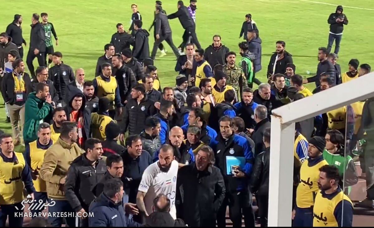حمله به مربی دروازهبانهای استقلال؛ اسکیاتیتیس زخمی شد / استقلال , جورجیوس اسکیاتیتیس , حمله , مربی دروازهبان , خیبر