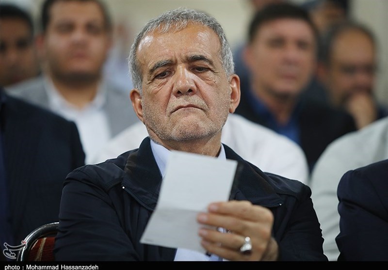 درخواست 90 دفتر بسیج دانشجویی دانشگاه فرهنگیان از پزشکیان / اخبار سیاسی روز , اخبار حوزه علمیه و دانشگاه