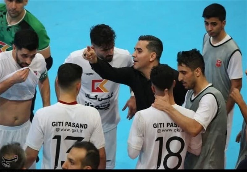 فدراسیون فوتبال به منافع باشگاهها هم اهمیت دهد / اخبار اصفهان - اخبار استانها