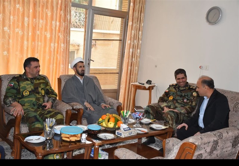 تجلیل از خانواده شهید هراچ هاکوپیان در آستانه سال نو میلادی / اخبار اصفهان - اخبار استانها