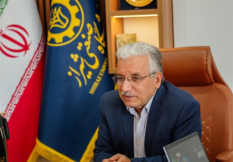 10 درصد پایاننامههای تقاضا محور به صنایع تحویل داده میشوند / اخبار فارس - اخبار استانها