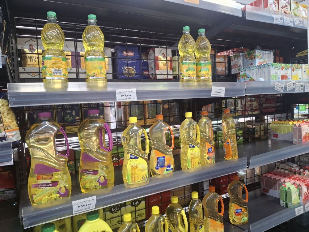 کمبود روغن خوراکی در فروشگاهها؛ زنجیره تأمین قفل شده است / کمبود روغن , روغن خوراکی , بازار مصرف , وزارت جهاد کشاورزی , قیمتگذاری