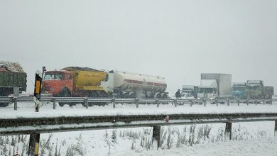 انسداد موقت محور مهریز- میانکوه در پی بارش برف و یخزدگی / اخبار یزد - اخبار استانها