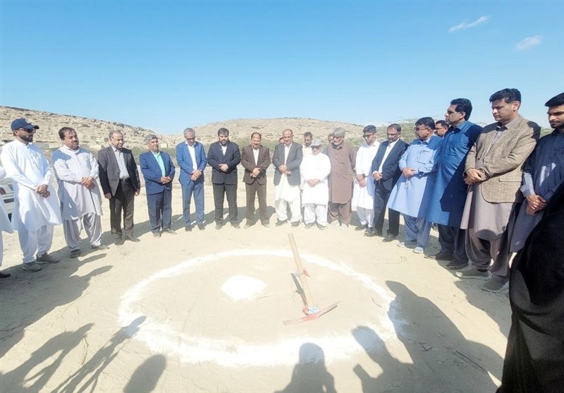 کلنگزنی پروژه آموزشی 18 کلاسه با مشارکت منطقه آزاد چابهار / اخبار سیستان و بلوچستان - اخبار استانها