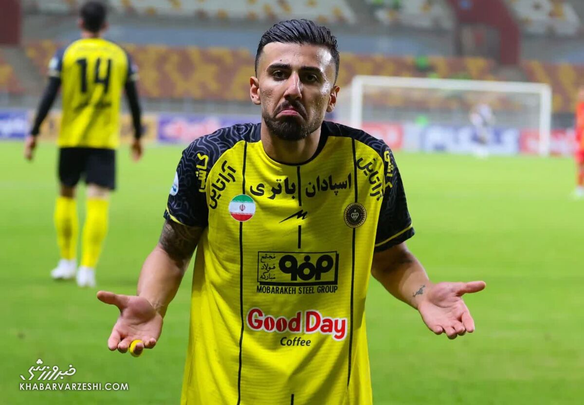 سپاهان با شکست فولاد صدرنشین لیگ برتر شد / سپاهان , فولاد , لیگ برتر , محمد عسکری , نویدکیا