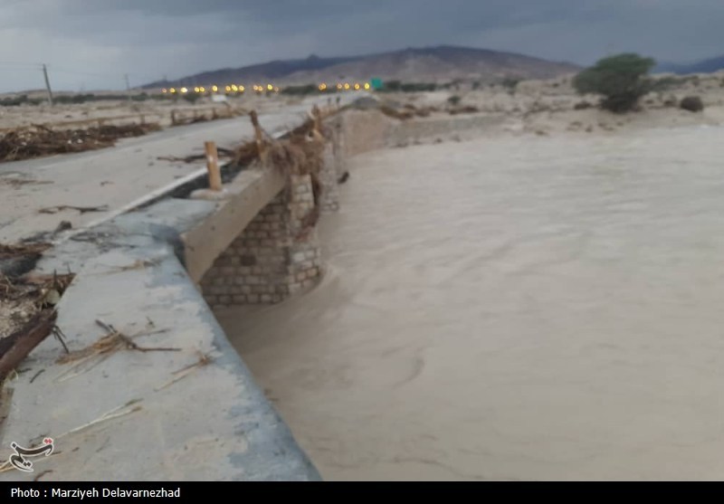 سرریز 1400 سازه آبخیزداری هرمزگان در سه موج بارندگی اخیر / اخبار هرمزگان - اخبار استانها
