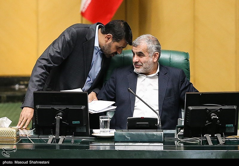 نیکزاد: جلسه صحن بهجای یکشنبه، دوشنبه برگزار میشود / اخبار سیاسی روز , اخبار مجلس