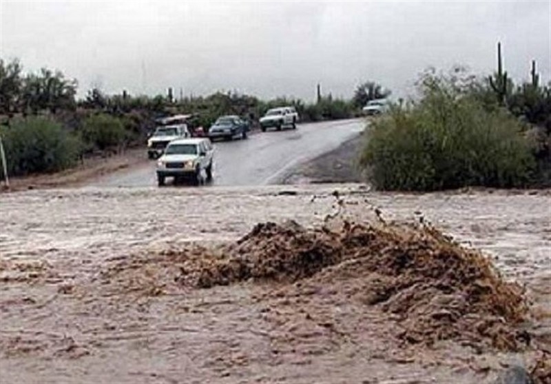 محدودیت تردد اتوبوسها از استان بوشهر به مقصد هرمزگان به دلیل شرایط جوی نامساعد / اخبار بوشهر - اخبار استانها