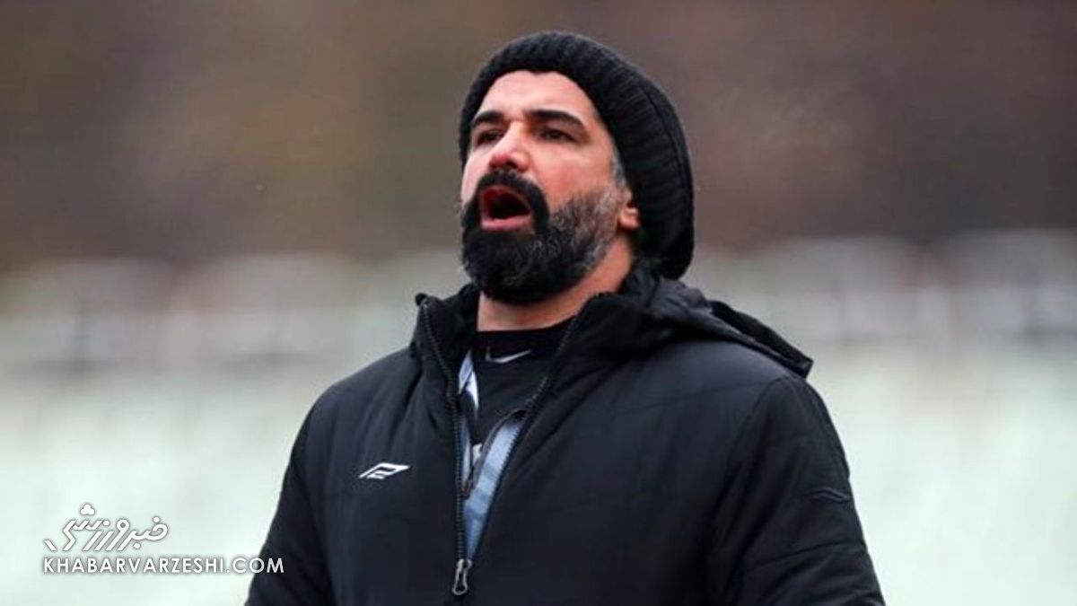 انتقاد تند پیروز قربانی از جواد خیابانی: او باید دهانش را ببندد! / پیروز قربانی , جواد خیابانی , فجرسپاسی , ملوان , انتقاد