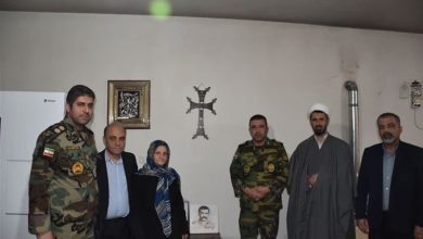 تجلیل از خانواده شهید مسیحی هراچ هاکوپیان در آستانه سال نو میلادی / اخبار اصفهان - اخبار استانها