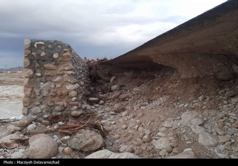 خسارت بارندگی و طوفان به زیرساختهای بندرلنگه/ قطعی برق و مخابرات در روستاها / اخبار هرمزگان - اخبار استانها