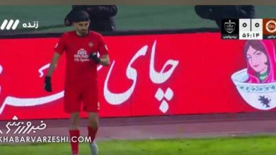 گل تماشایی مهدی ترابی از روی ضربه ایستگاهی / مهدی ترابی , ضربه ایستگاهی , گل , محمدرضا نیازمند , فوتبال