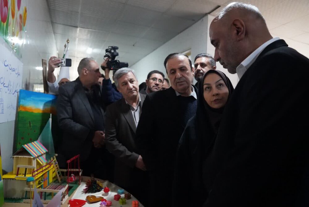 وزیر کار از مرکز توانبخشی شهید رجایی تاکستان بازدید کرد / وزیر کار , بهزیستی , معلولیت , توانبخشی , قزوین