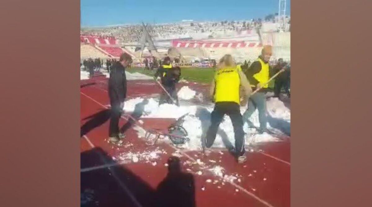 تراکتور و ملوان در شرایط برفی آماده رویارویی میشوند / تراکتور , ملوان , لیگ برتر , فوتبال ایران , برف