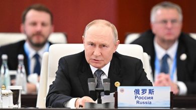 پوتین: اقتصاد روسیه با موفقیت از چالشها عبور میکند / ولادیمیر پوتین, اقتصاد روسیه, تورم, چالشهای اقتصادی, همکاری بینالمللی