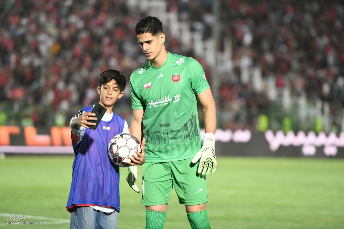 عملکرد درخشان پیام نیازمند در پرسپولیس نظر مثبت پیشکسوتان را جلب کرد / پیام نیازمند , پرسپولیس , بهروز سلطانی , تراکتور , جام حذفی