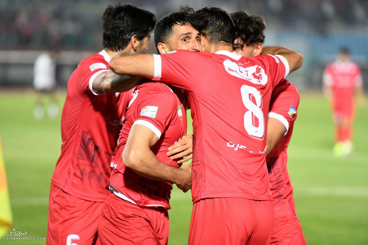 انتقاد پیشکسوت پرسپولیس به عملکرد خط حمله و شانس قهرمانی تیم / پرسپولیس , بهزاد داداشزاده , خط حمله , علی علیپور , لیگ برتر