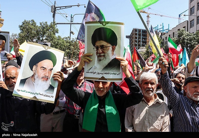 طنین انداز شعار «اردبیلی اویاخدی/رهبرینه دایاخدی» در اردبیل / اخبار اردبیل - اخبار استانها