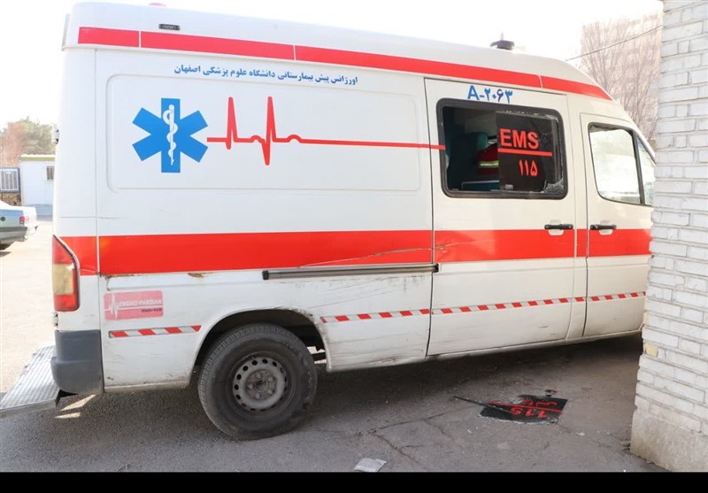 با سنگ به آمبولانس حمله کردند؛ روایت تکنسینهای اورژانس از بندرعباس / اخبار هرمزگان - اخبار استانها