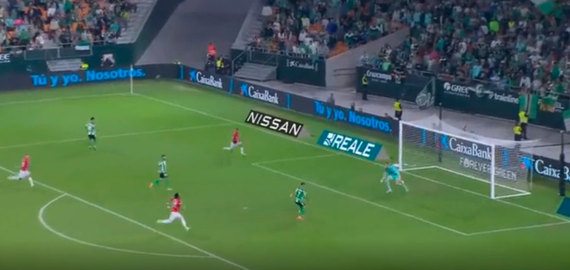 برترین سیوهای دروازهبانهای لالیگا در سال 2025 / لالیگا , دروازهبان , سیو , فوتبال اسپانیا , سال 2025