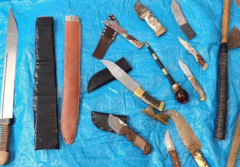 کشف انواع سلاح سرد از اغتشاشگران در شاهرود / اخبار سمنان - اخبار استانها