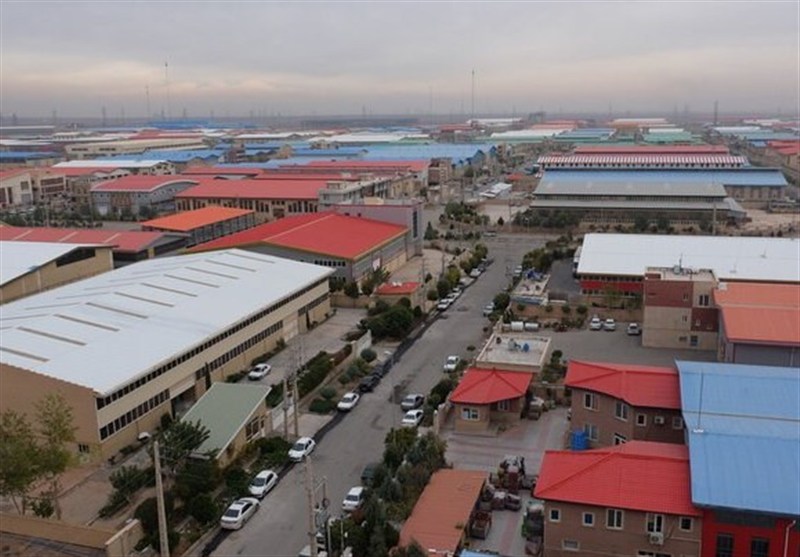 7.9 مگاوات نیروگاه خورشیدی شهرکهای صنعتی خراسان جنوبی به شبکه متصل شد / اخبار خراسان جنوبی - اخبار استانها