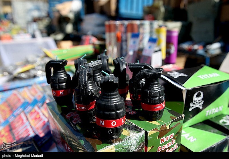 کشف 20 هزار مواد محترقه و دهها شوکر و گاز اشکآور در قرچک / اخبار استان تهران - اخبار استانها