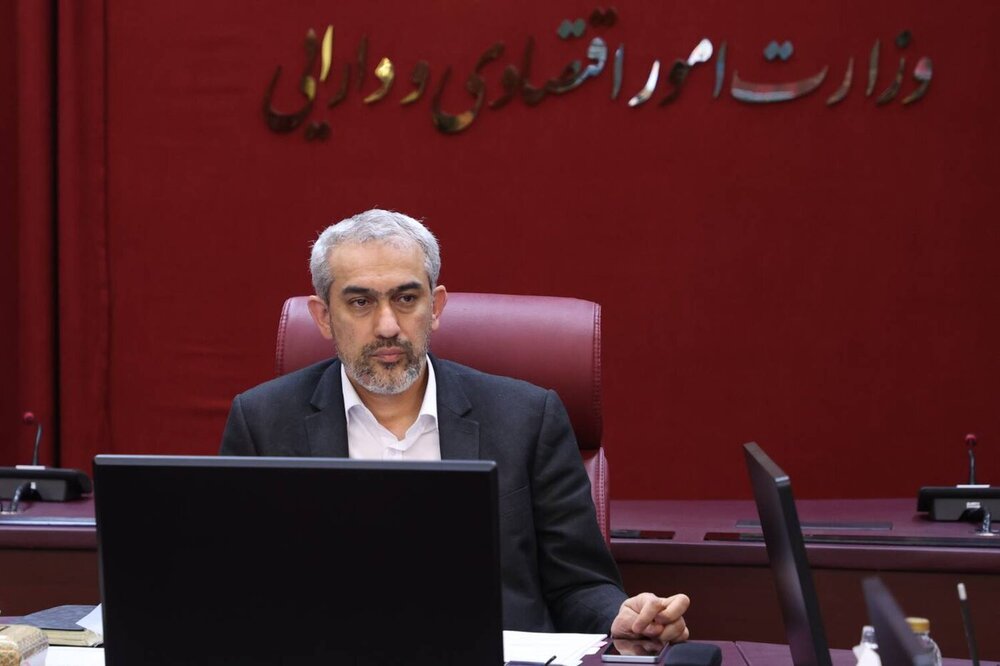 وزیر اقتصاد: با حذف ارز ارجیحی، دهکهای پایین از یارانه بیشتری بهرهمند شدند / , , , ,