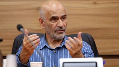 اقتصاددان هشدار داد: موانع اصلی نجات اقتصاد ایران، جهل و سیاستهای نادرست است / اقتصاد ایران , فرشاد مومنی , عدالت اجتماعی , سیاستهای اقتصادی , بحران معیشتی