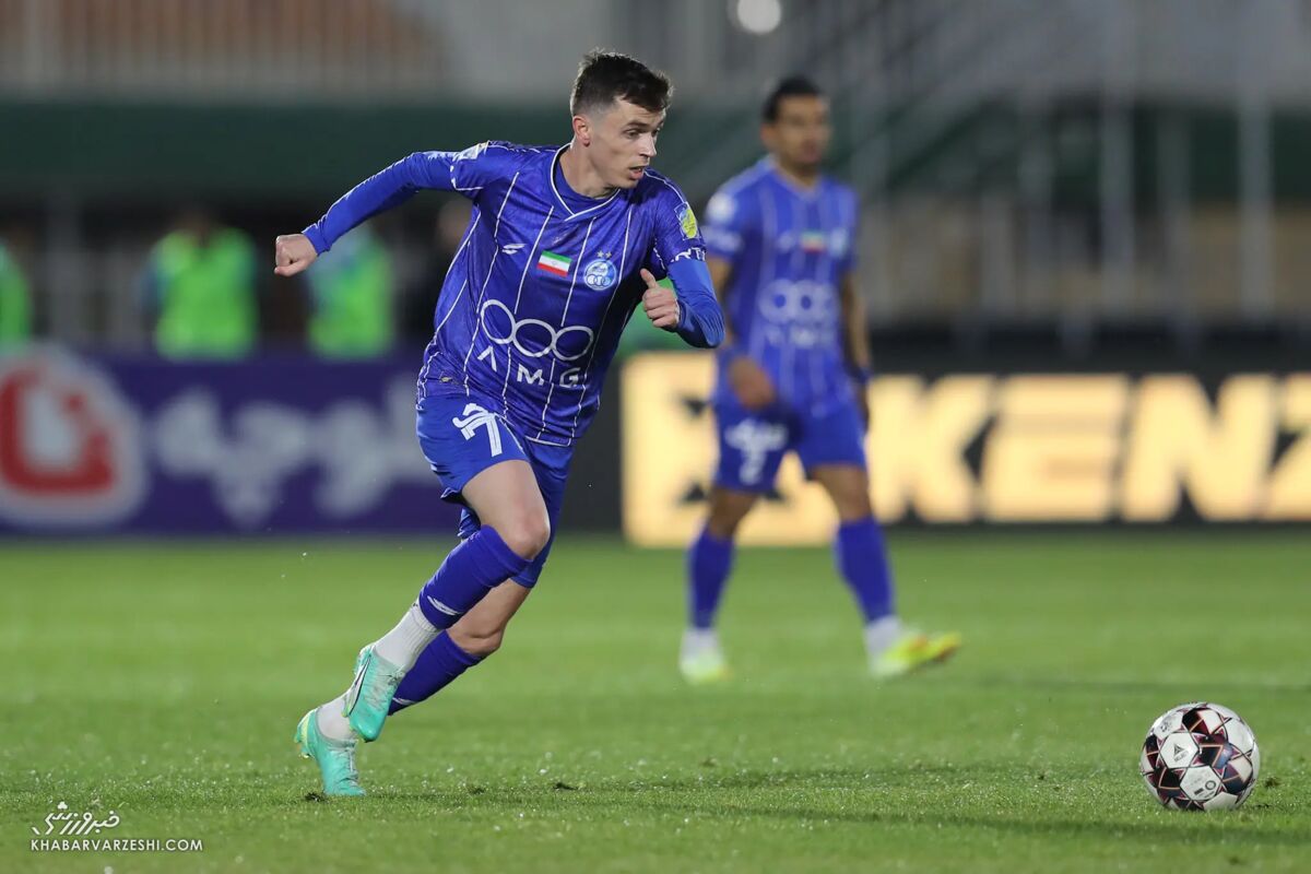 یاسر آسانی به پیشنهاد اولیه تمدید قرارداد با استقلال پاسخ منفی داد / یاسر آسانی , استقلال , تمدید قرارداد , فوتبال ایران , نقلانتقالات