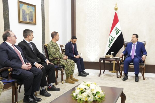 دیدار نخستوزیر عراق با فرمانده سنتکام / «محمد شیاع السودانی» با فرمانده ستاد فرماندهی آمریکا در منطقه (سنتکام) دیدار و با او درباره تحولات منطقه به ویژه سوریه رایزنی کرد.