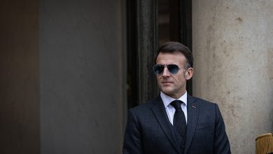 نگرانی ماکرون درباره تاثیر شبکههای اجتماعی آمریکایی بر نوجوانان / رئیسجمهوری فرانسه گفت: نباید اجازه دهیم ذهن کودکان و نوجوانان ما توسط شبکههای اجتماعی آمریکایی دستکاری شود.