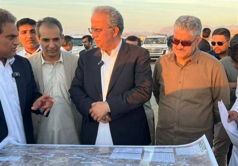 بازدید استاندار از پروژههای خورشیدی روستایی / اخبار سیستان و بلوچستان - اخبار استانها