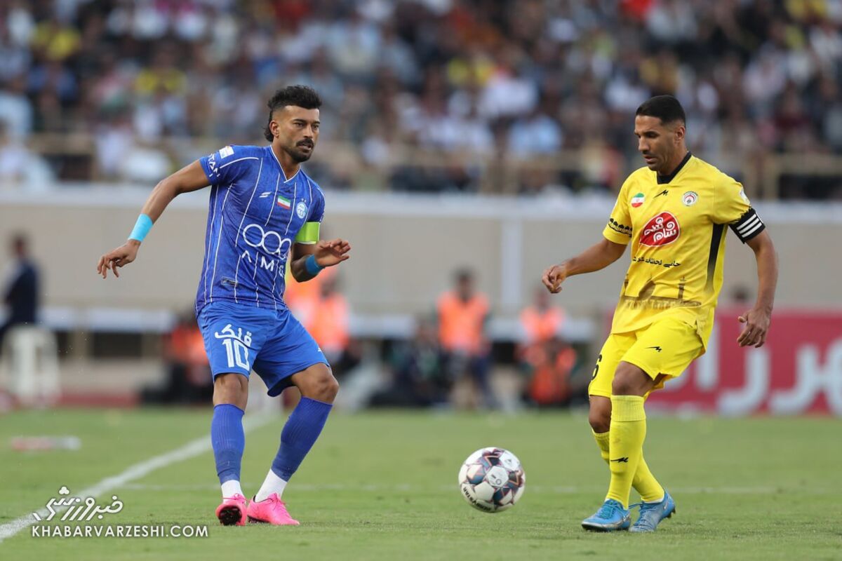 بنبست مذاکرات رامین رضاییان و ساپینتو؛ استقلال برای جدایی ۳۰ میلیارد تومان مطالبه میکند / رامین رضاییان , استقلال , ریکاردو ساپینتو , نقلوانتقالات , فوتبال ایران