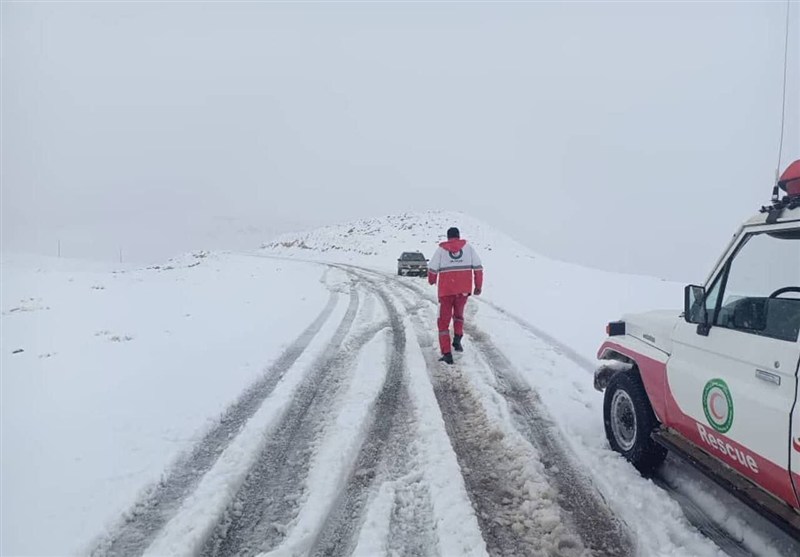 کولاک برف راه روستاهای لرستان را بست / اخبار لرستان - اخبار استانها
