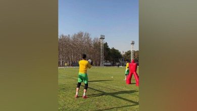 تمرین ویژه دروازهبان پرسپولیس در میان آدمکها / پرسپولیس , پیام نیازمند , دروازهبان , تمرین , فوتبال ایران