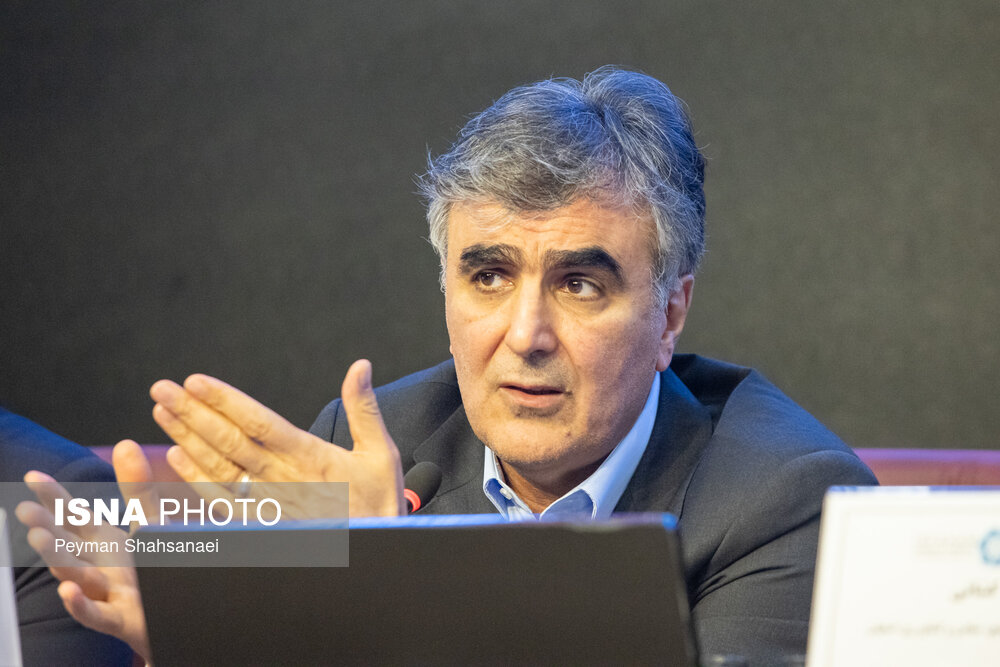 استعفای محمدرضا فرزین از ریاست بانک مرکزی و چالشهای پیشروی عبدالناصر همتی / بانک مرکزی , محمدرضا فرزین , عبدالناصر همتی , تورم , نقدینگی