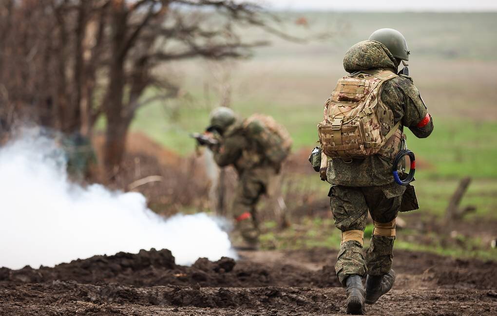 محاصره مسیرهای امدادی نیروهای اوکراینی در دونتسک توسط ارتش روسیه / دونتسک , نیروهای روسیه , اوکراین , محاصره امدادی , پهپادهای اوکراینی